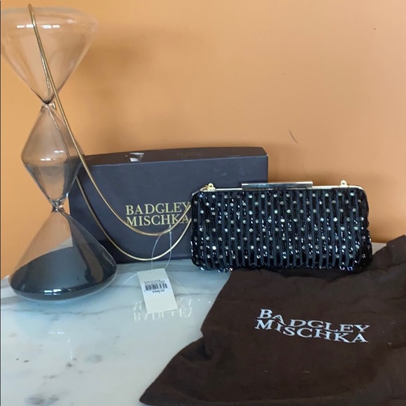 Badgley Mischka Handbags - BADGLEY MISCHKA Crystal Evening Jeweled Clutch NWT